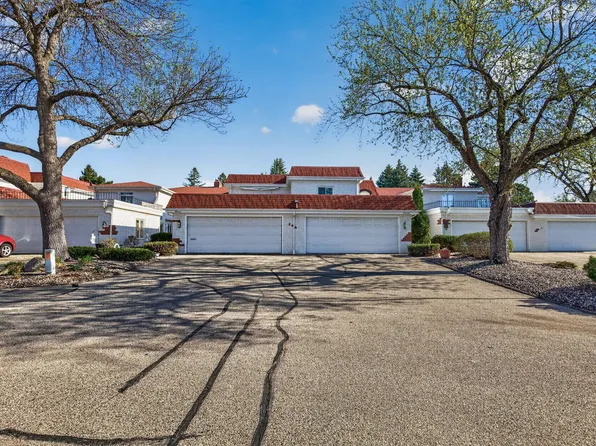 1805 Eagle Ridge Dr APT 4, Mendota Heights, MN 55118