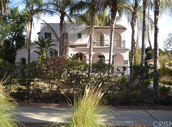 Existing 3 bedroom home on 9,000sf lot. Property is currently occupied, please DO NOT disturb occupants.