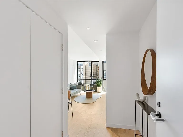 311 Grove St #3 — Photo 2
