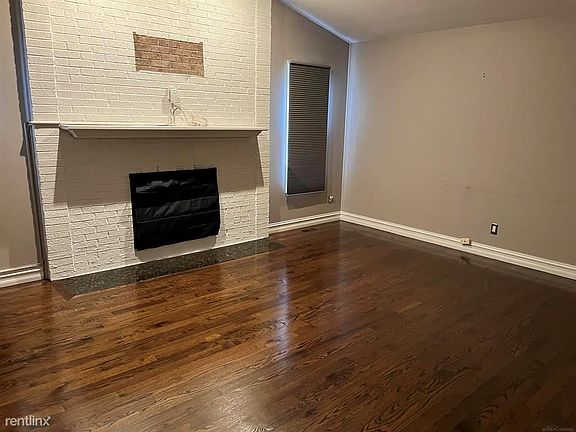 3rd image of 52651 Bordeaux Way