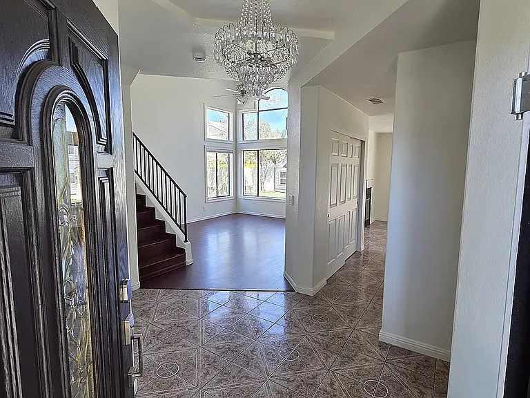 5650 Ruby Creek Dr — Photo 4