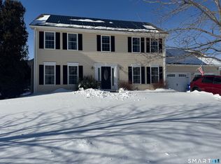 57 Pacer Ln, Plantsville, CT 06479