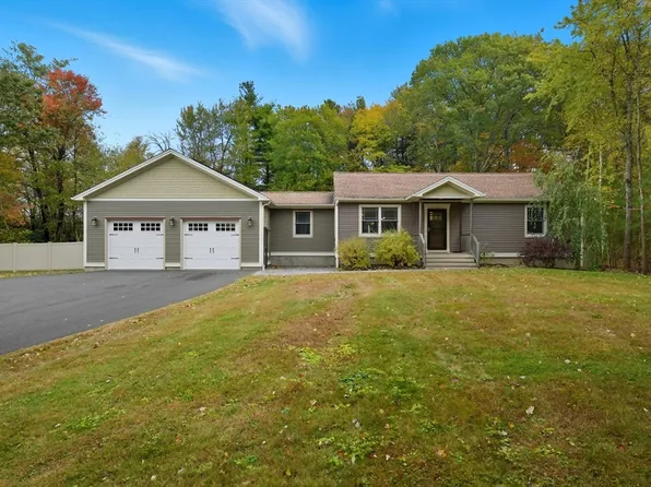 64 Gold St, Belchertown, MA 01007