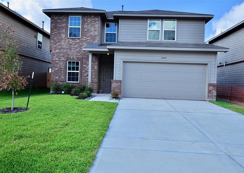 1st image of 3242 Alan Thai Ln