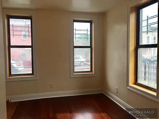 Rented by BRICK & GALO REALTY CORP | media 14