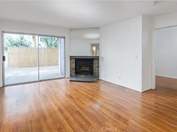 20253 Keswick St APT 103, Winnetka, CA 91306