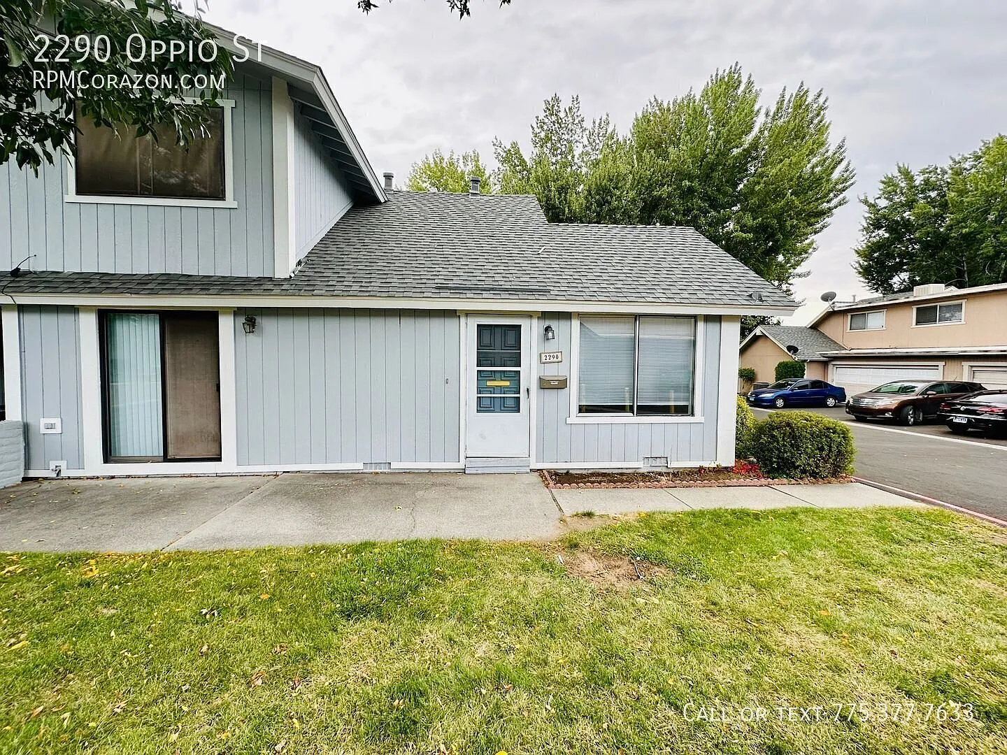 Updated 3 bed 1.5 bath townhouse w/ 2 car garage and new appliances! — Photo 2