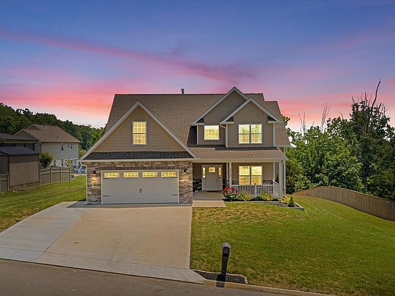 2nd image of 7710 Willow Branch Ln