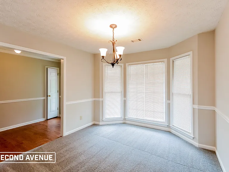 4830 Thornwood Dr — Photo 8