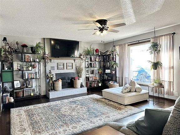 4th image of 3307 Lake Trenton Dr