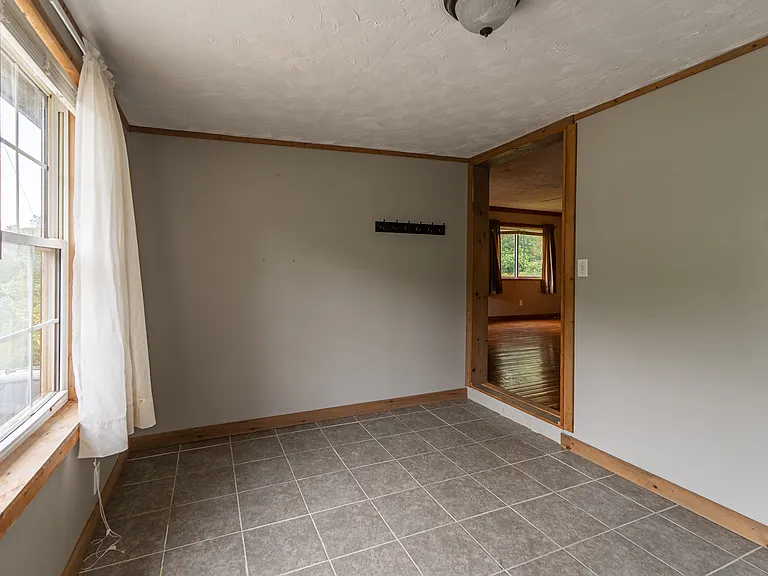 460 Lansing Edmond Rd — Photo 4