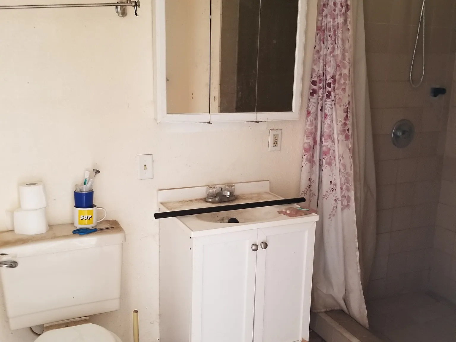 5 bed, 2800 sqft, $3,775 — Photo 4