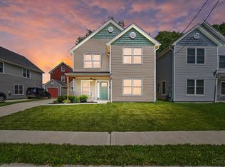 3568 Bevis Ave, Cincinnati, OH 45207