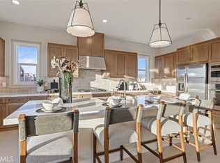 175 Proctor, Irvine, CA 92618