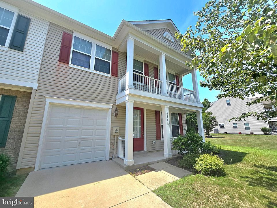 1st image of 44219 Beaver Creek Dr