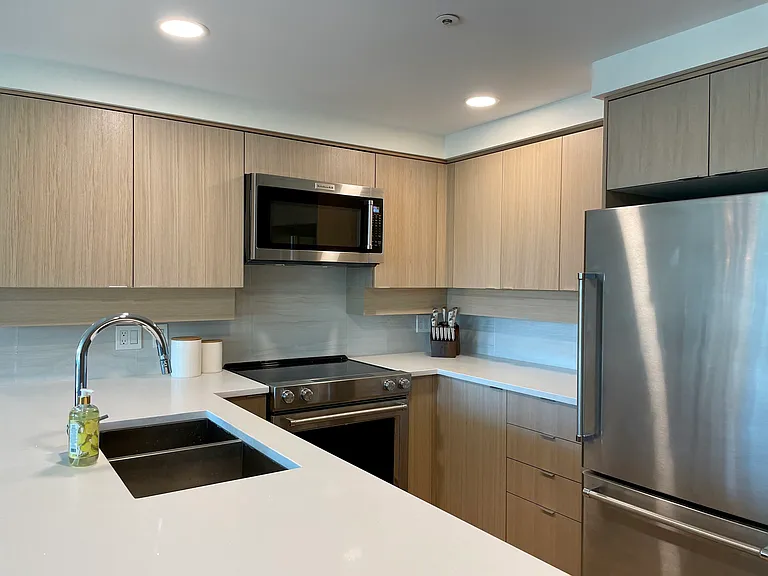 1009 Expo Blvd — Photo 10