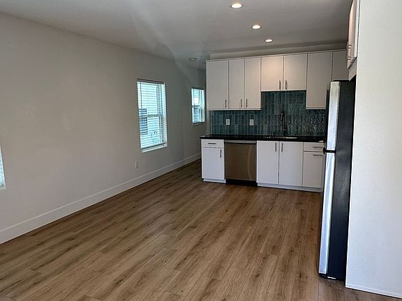 4th image of 816 24th St