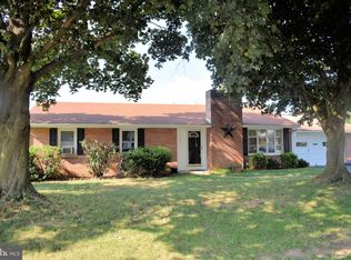 139 Colonial Dr, Chambersburg, PA 17202