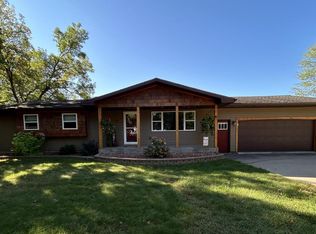 3417 Honeysuckle Ln, Wausau, WI 54401