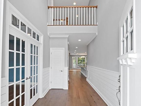 5th image of 22144 Welches Way