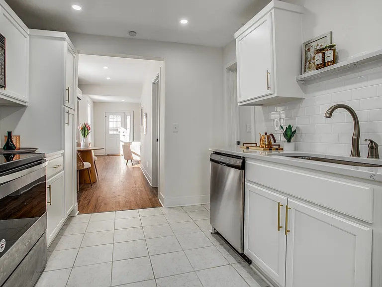 537 Ann Ave — Photo 9