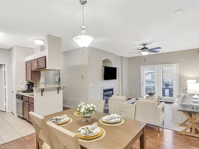 Ashford Place Apartment Homes — Photo 16