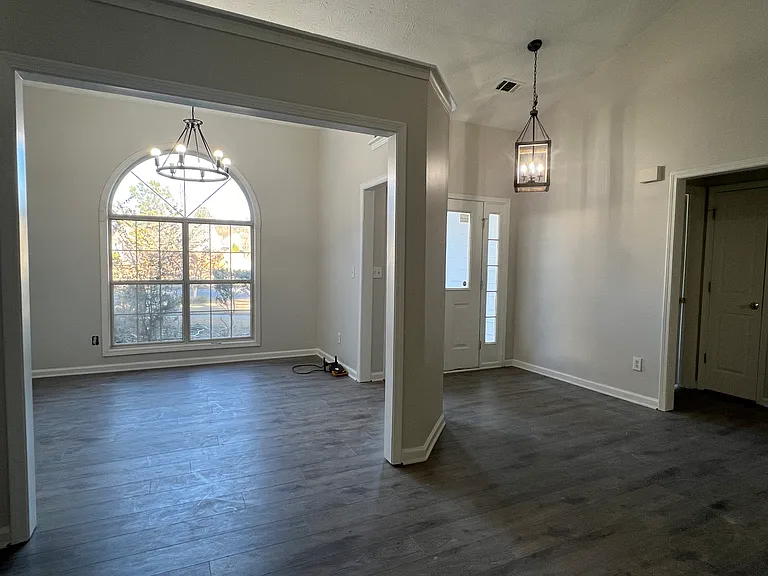 2730 Cambridge Park Dr — Photo 6