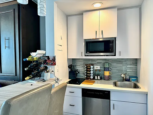 Rented by Steven Corcoran Real Estate | media 2