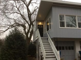 755 1/2 W Jackson St, Morris, IL 60450