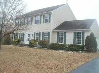 5 Clover Hill Cir, Egg Harbor Township, NJ 08234