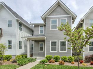 1071 Treaty Oaks Dr, Nashville, TN 37209
