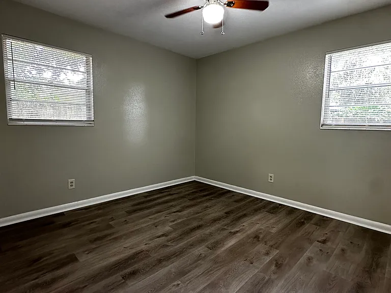 10757 S Hawaii Dr — Photo 11