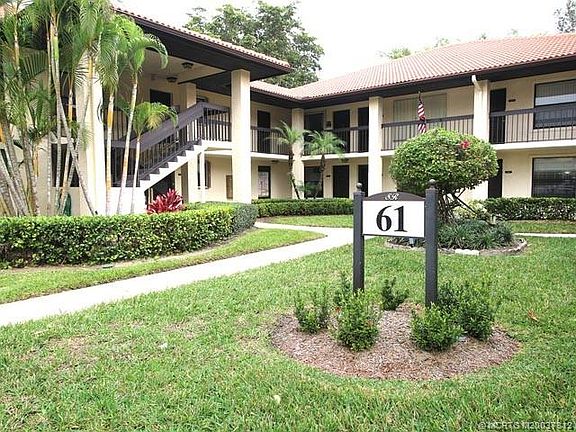 3rd image of 61 SW South River Dr APT 106