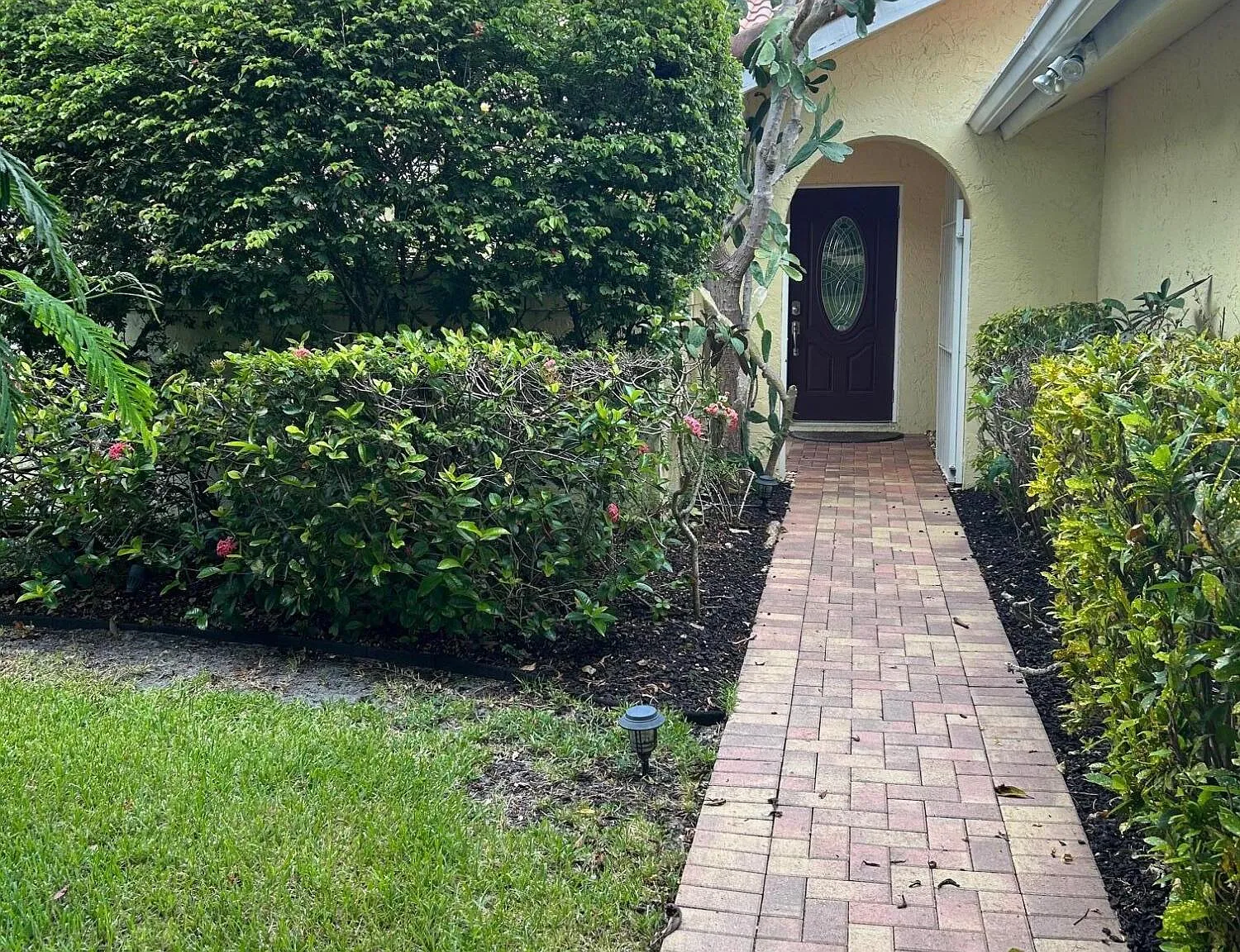 2 bed, 2.0 bath, 1335 sqft, $3,500 — Photo 4