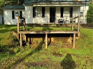 863 6th St, Racine, OH 45771