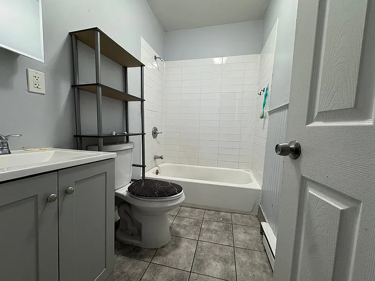 120 Division St #3 — Photo 6