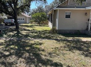 228 E Wood Ave, Raymondville, TX 78580