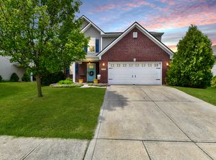 836 Sunvista Dr, Avon, IN 46123