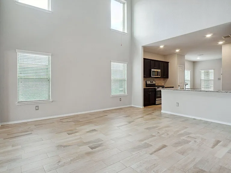 5817 Fir Tree Ln — Photo 2
