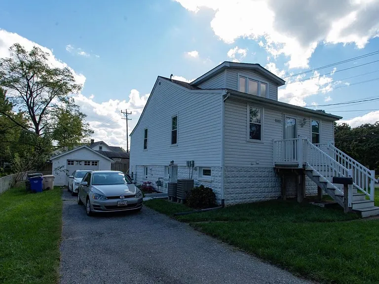 5001 Apache St — Photo 7