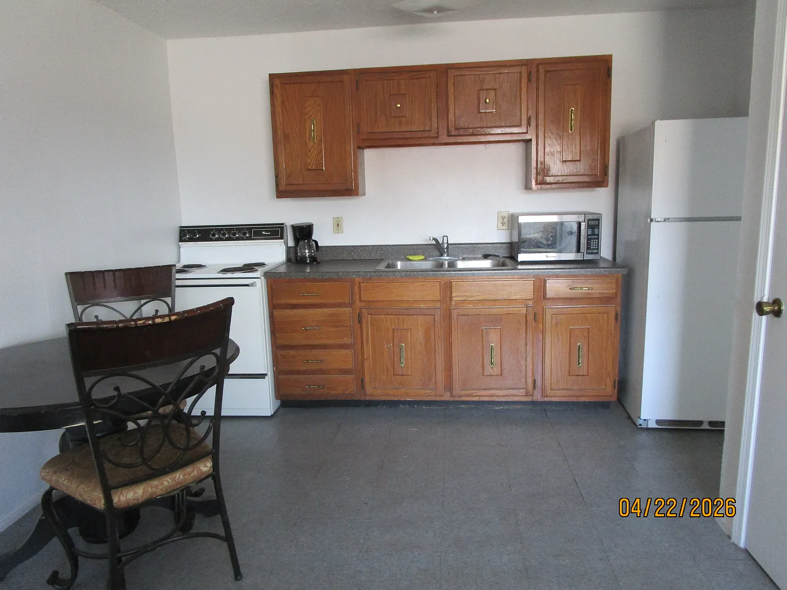 1 bed, $1,000 — Photo 3
