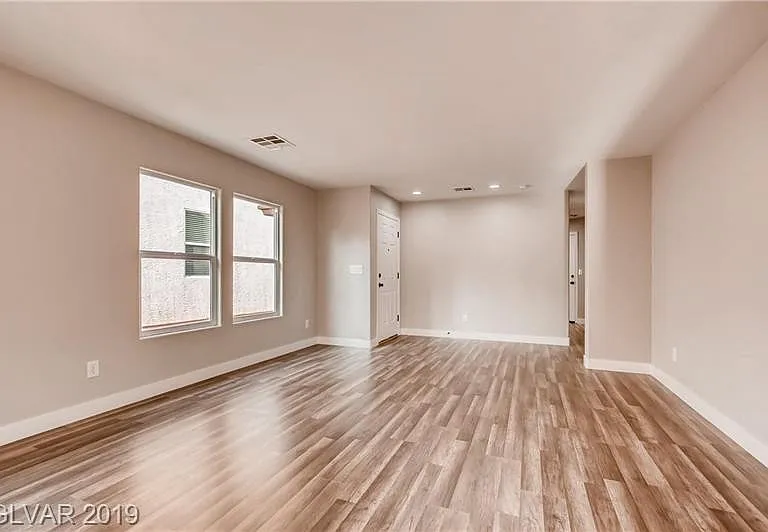 8645 Palomino Ranch St — Photo 3