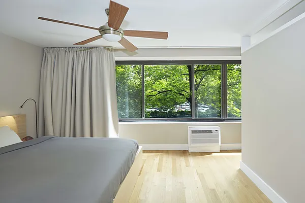 Rented by Brown Harris Stevens | media 9