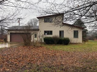 5308 Millis Rd, North Branch, MI 48461