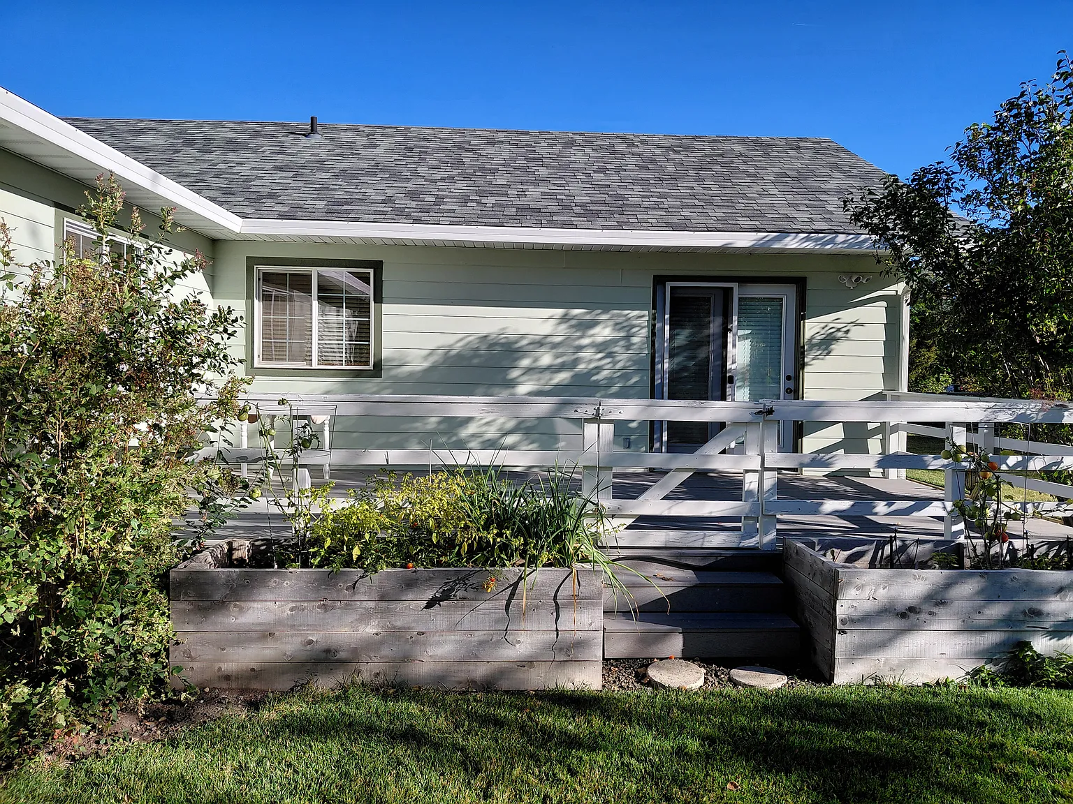 3 bed, 1769 sqft, $2,400 — Photo 4