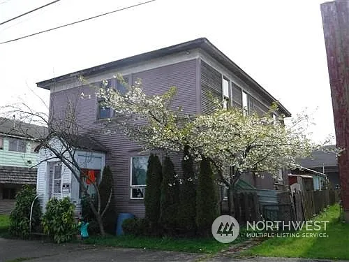 710 Duryea Street photo 1