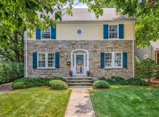 8 Warren Rd, Maplewood, NJ 07040