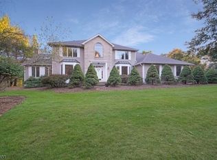 12 Mohawk Xing, Sussex, NJ 07461