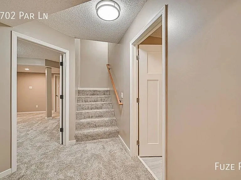 1702 Par Ln — Photo 28