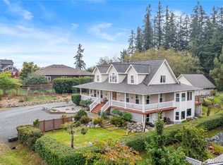 1270 Long Dr, Freeland, WA 98249